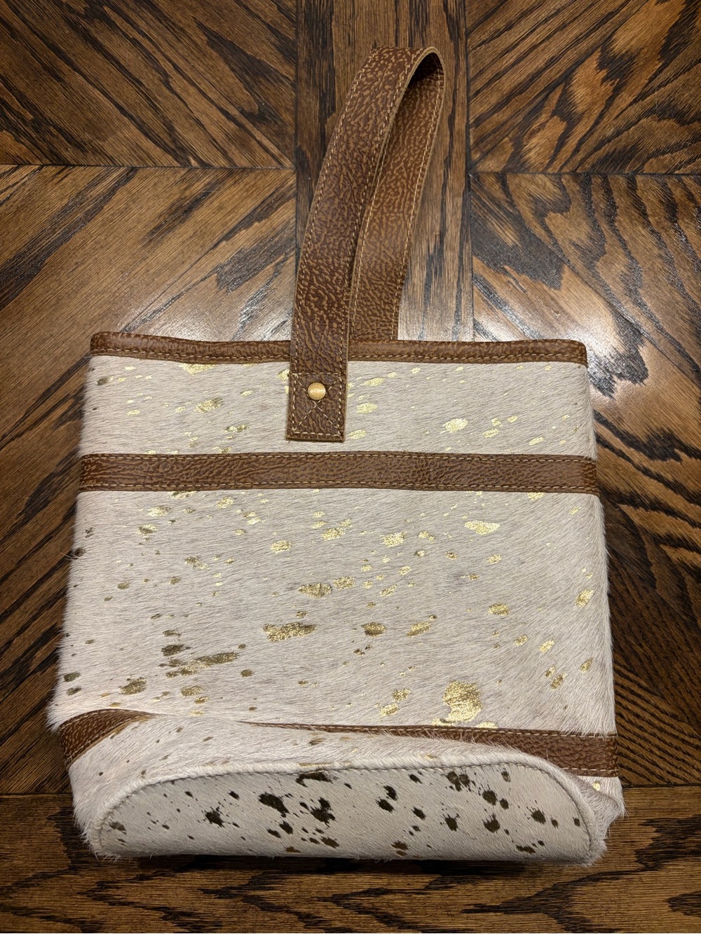 Leather-Trim White & Gold Speckled Wine “Myra Bag”